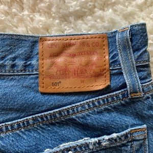 Levi’s Jeans/NEVER WORN!